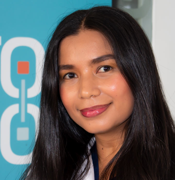 dra karen velasquez