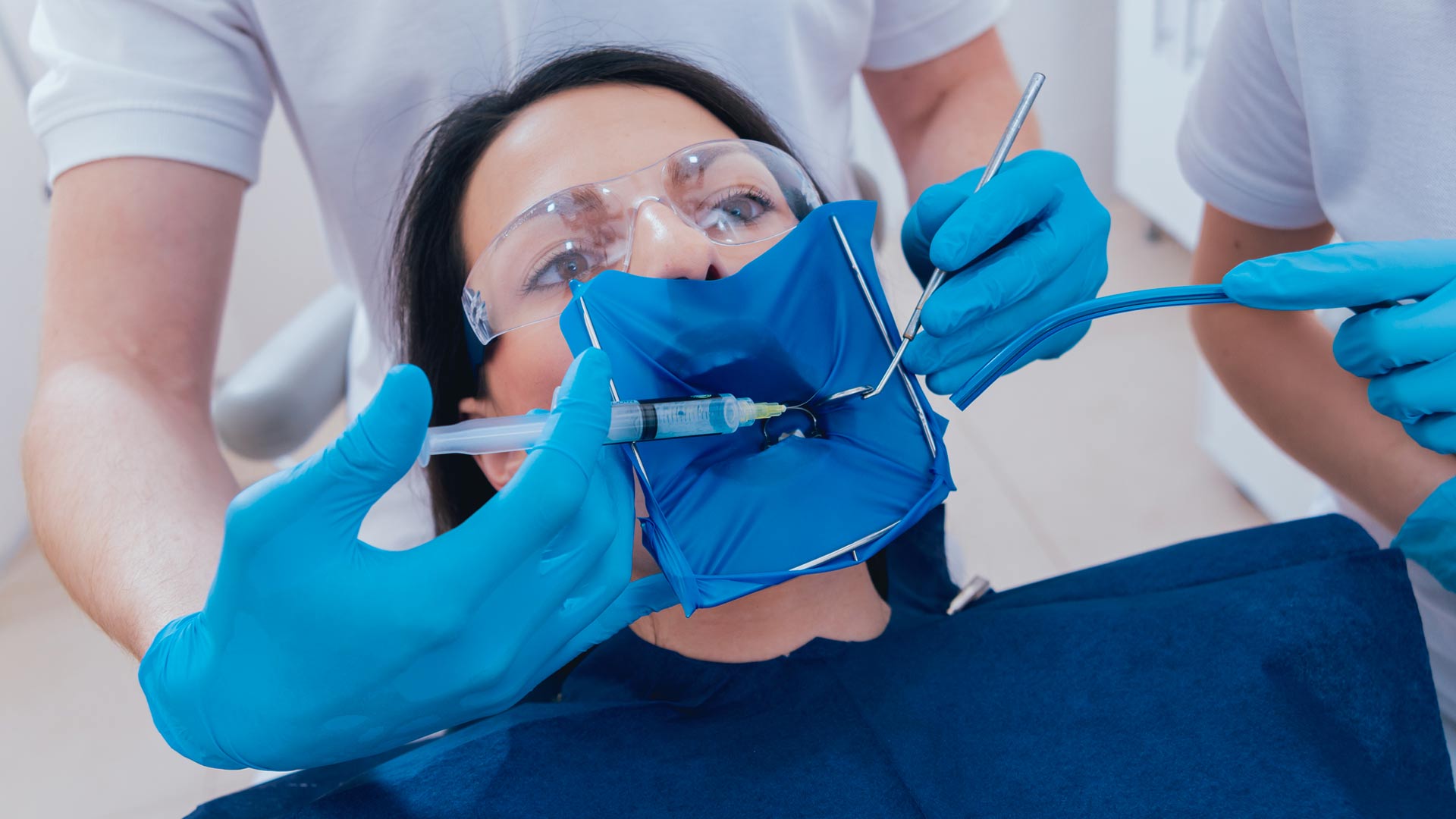 aislamiento para realización de una endodoncia